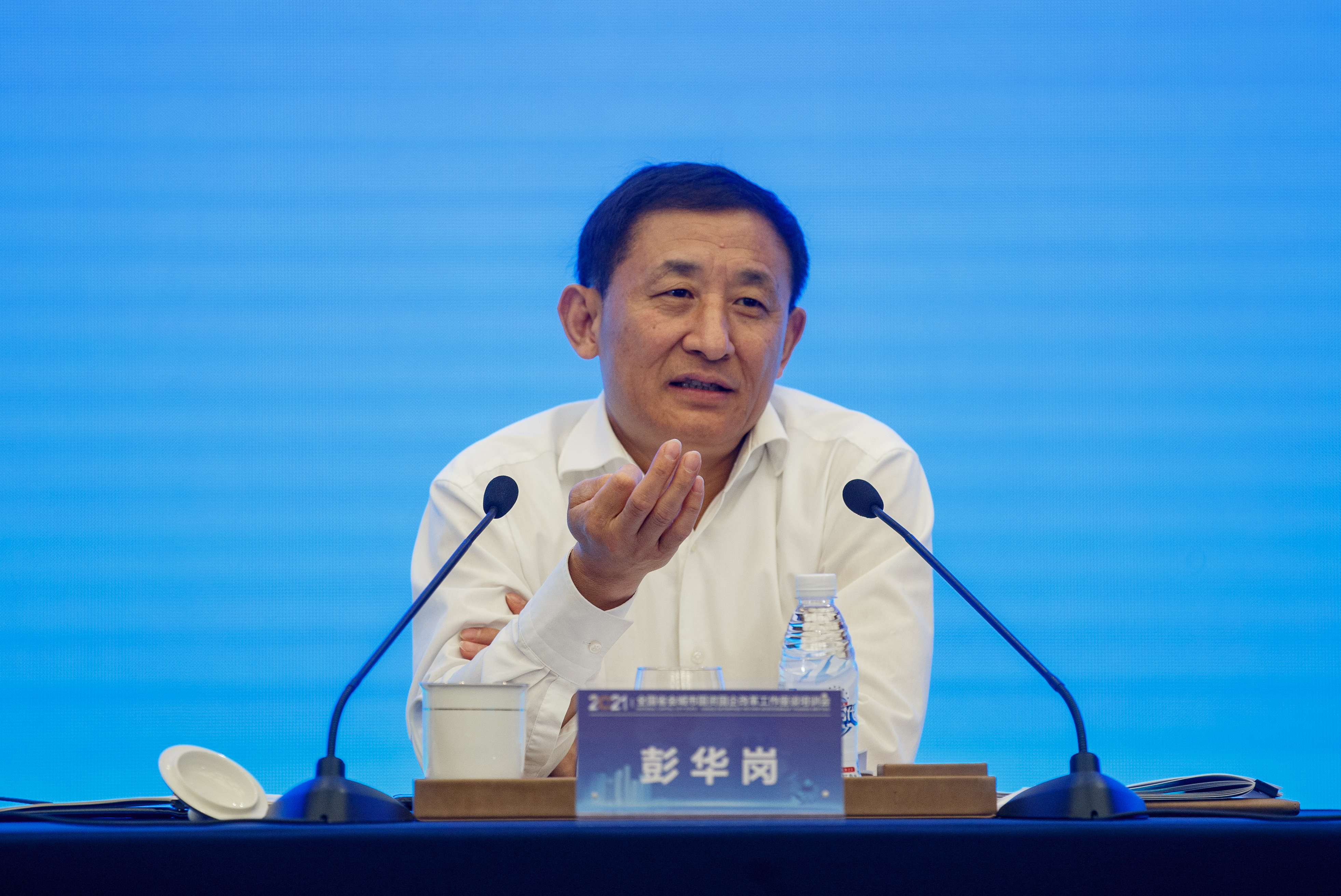 �����ڡ����ʡ����󡢹���ί�����鳤����ҵˢ��